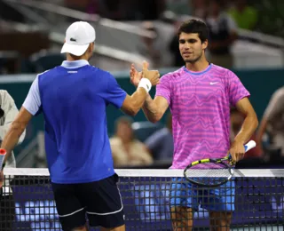 Alcaraz perde para Dimitrov e cai nas quartas do Masters 1000 de Miami