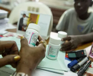 Bolsa Família ajudou a reduzir em 41% os casos de AIDS, revela estudo