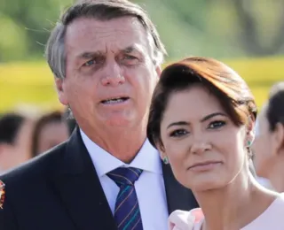 Bolsonaro é aconselhado a indicar Michelle à Presidência