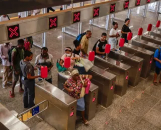 Campanha contra a dengue é realizada em estações de metrô