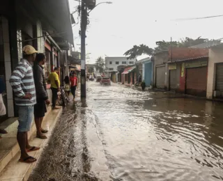 Chuva castiga interior da Bahia e deixa quase 2 mil desalojados