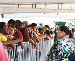 Eleitores enfrentam fila no último dia de regularização eleitoral