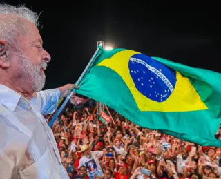 Com 139 assinaturas, pedido de impeachment de Lula é protocolado