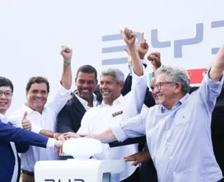 Com Jerônimo, BYD celebra marco inicial de obras em Camaçari