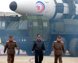 Coreia do Norte aprova 'ogiva supergrande', segundo agência estatal