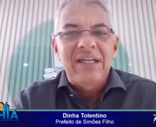 Dinha Tolentino diz esquecer palanque e fala de feitos em Simões Filho