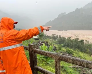 Dupla Ba-Vi se mobiliza para ajudar vítimas no Rio Grande do Sul