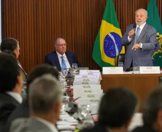 "Falta muito para fazer", diz Lula ao abrir reunião ministerial