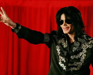 Filho e mãe de Michael Jackson brigam na Justiça por espólio do cantor