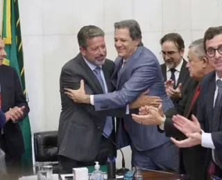 Haddad entrega projeto de regulamentação da Reforma Tributária