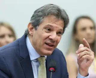 Haddad testa negativo para Covid-19 e retoma agenda presencial