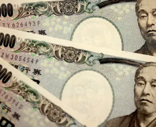 Iene japonês cai e atinge menor nível ante o dólar em 34 anos