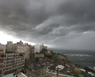 Inmet alerta para chuva intensa em Salvador e 122 cidades baianas