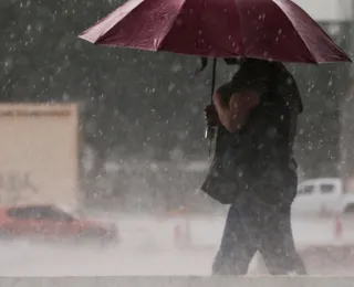 Inmet emite alerta de chuvas intensas na Bahia; veja cidades