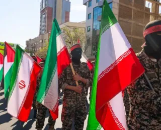 Irã alerta EUA para 'ficar de fora' de conflito com Israel