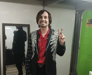 Johnny Hooker: "sem políticas públicas, artista LGBT sofre boicotes"