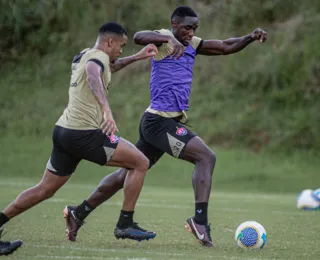 Léo Condé comanda treino técnico com foco no Cruzeiro