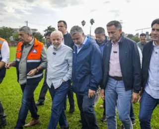 Lula e presidentes da Câmara e do Senado chegam a Porto Alegre