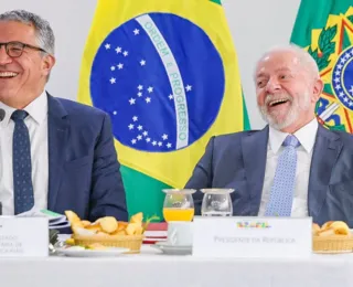 Lula provoca Lira e diz que Padilha ficará no governo "só de teimosia"