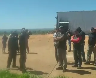 Milícia armada invade fazenda e expulsa trabalhadores