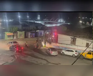Mulher é morta a tiros na frente de bar no interior da Bahia