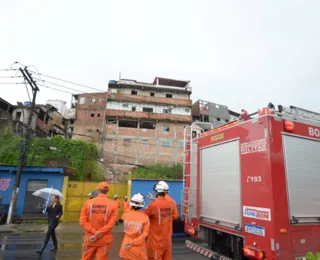 Não haviam pessoas em edifício que desabou no Largo do Tanque