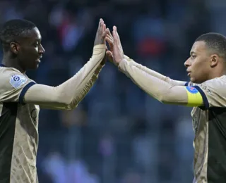 PSG goleia Lorient por 4 a 1 e se aproxima de título da Ligue 1