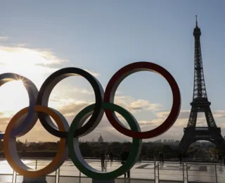 Para Olimpíadas, Anéis olímpicos serão instalados na Torre Eiffel