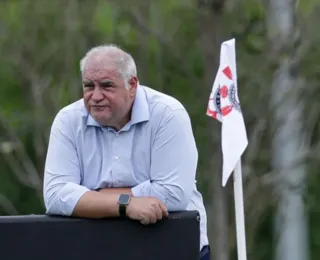 Presidente do Corinthians demite diretor de futebol