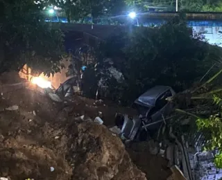 Seguro cobre dano a carro por deslizamento de terra? Especialista fala