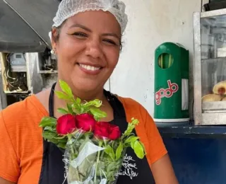 Solteira, Mani Reggo volta a trabalhar na barraca de lanches; assista