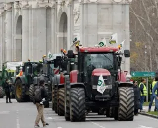 Super ecoburocracia, mais renda e protecionismo: a ira agro europeia!