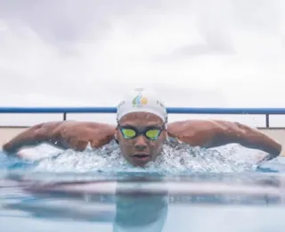 Superação feminina: nadadora sai do Subúrbio para piscinas do mundo