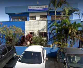 Suspeita de assalto é amarrada em poste e espancada em Salvador