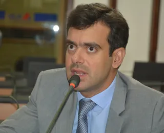 Tiago Correia alerta para denúncia sobre licitação dos ferry-boats