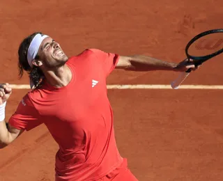 Tsitsipas retorna ao Top-10 da ATP após título em Monte Carlo