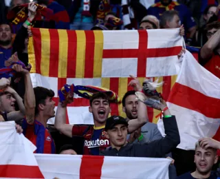 Uefa multa Barcelona por "comportamento racista" de torcedores