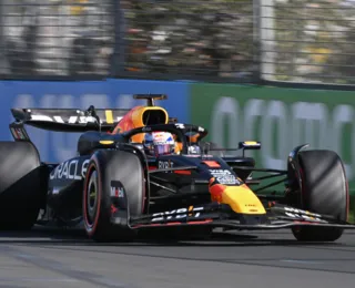 Verstappen conquista pole position do GP da Austrália