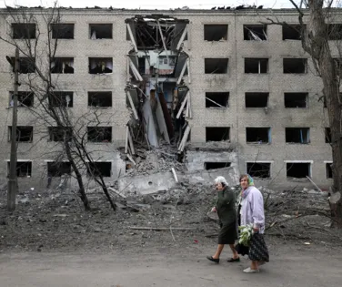 Bombardeio russo deixa seis mortos no leste da Ucrânia - Imagem