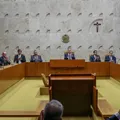 STF mantém suspensão de leis que proíbem linguagem neutra nas escolas imagem
