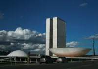 Aborto, esquerda e direita: entre um e outro, melhor ficar no muro