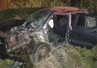 Acidente entre caminhão e carros deixa um morto e 8 feridos na BR-242