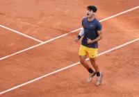 Alcaraz vence Zverev e é campeão de Roland Garros pela primeira vez