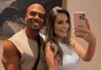 Andressa Urach admite olhar celular do namorado “todos os dias”