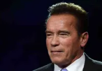 Aposentada é enganada e perde R$238 mil para 'Schwarzenegger' golpista