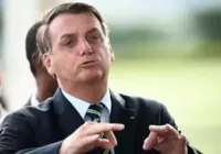 Bolsonaro desafia PF sobre joias: "Aguardemos muitas outras correções"