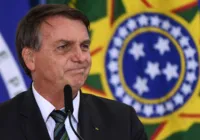 Bolsonaro critica descriminalização do porte de maconha: "Flechada"