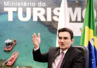 "Brasil está vivendo um novo momento", diz ministro do Turismo