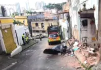 Caminhão do lixo invade imóvel no Engenho Velho da Federação