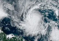 Caribe esta em alerta por tempestade tropical que pode virar furacão